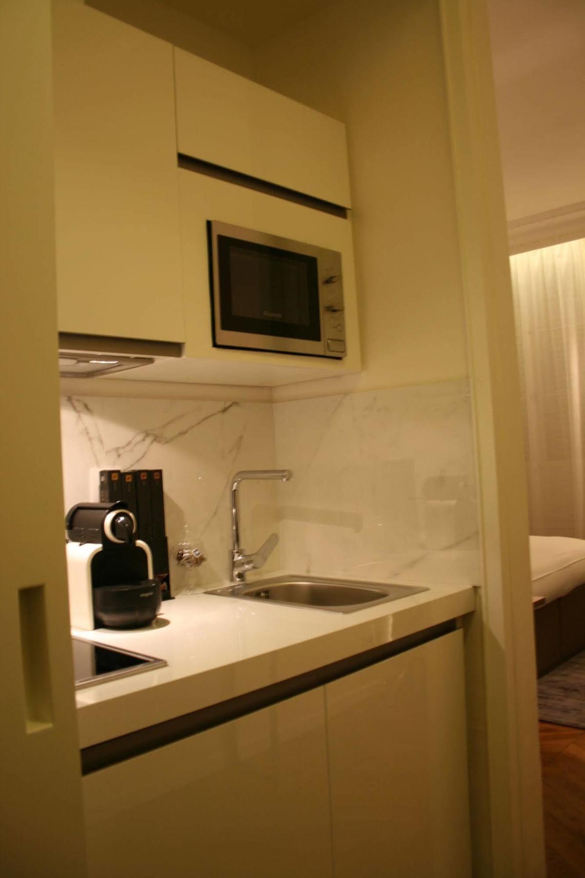 Cirque Deluxe Studio Apartment Париж Екстериор снимка