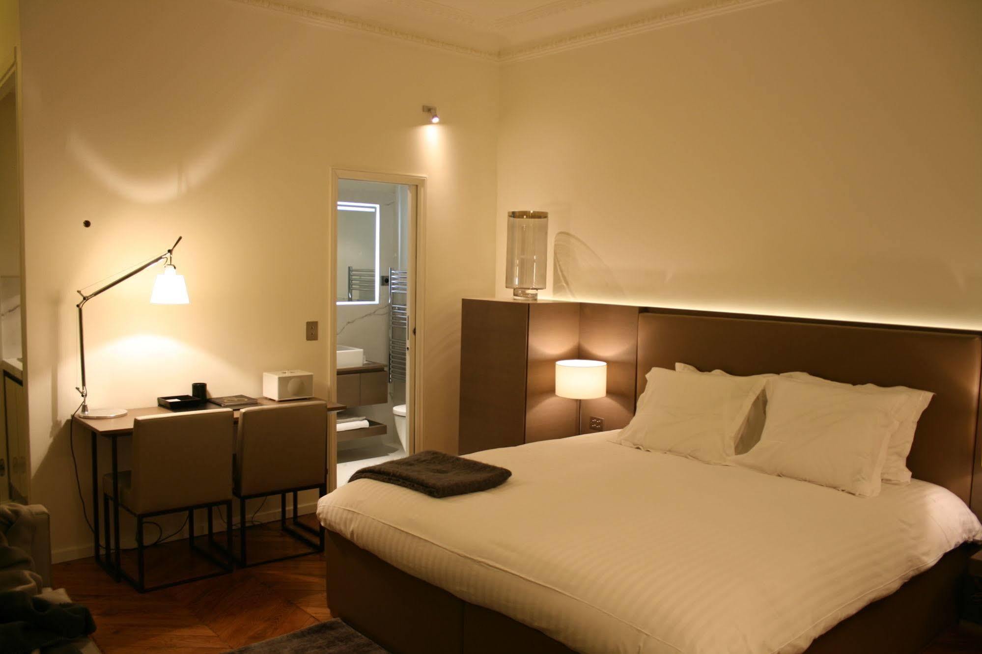 Cirque Deluxe Studio Apartment Париж Екстериор снимка